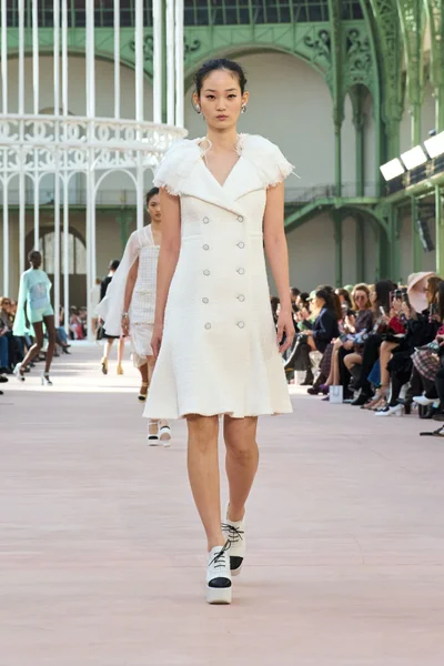 Look 24